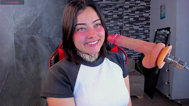 Sophiia cherry online show from April 2026 05:30:01 PM