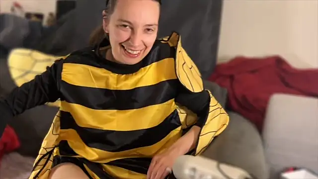 Snapshot of hello_katieex chatting on May 2026 08:06:01 PM hello katieex online show from May 2026 08:06:01 PM