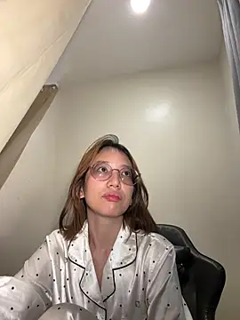 parker pixie online show from April 2026 04:02:02 PM