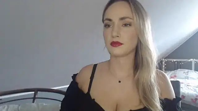 Snapshot of ScarlettSensitive chatting on June 2026 02:27:02 PM ScarlettSensitive online show from June 2026 02:27:02 PM