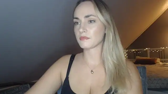 Snapshot of ScarlettSensitive chatting on July 2026 07:49:01 PM ScarlettSensitive online show from July 2026 07:49:01 PM