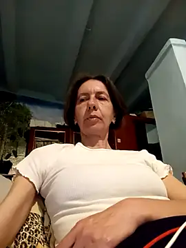 Tania9876 online show from May 2026 09:12:02 PM