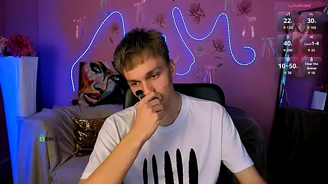 john lik online show from May 2026 07:18:01 PM
