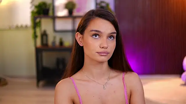 Lena Laurent online show from July 2026 09:29:01 AM
