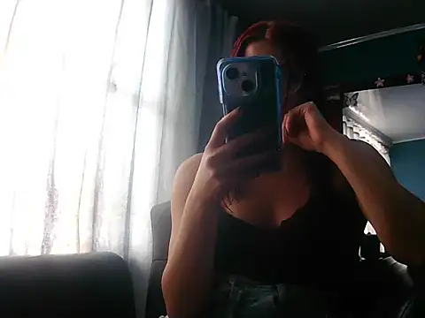 Snapshot of Nahomi_velez chatting on March 2026 07:07:01 PM Nahomi velez online show from March 2026 07:07:01 PM