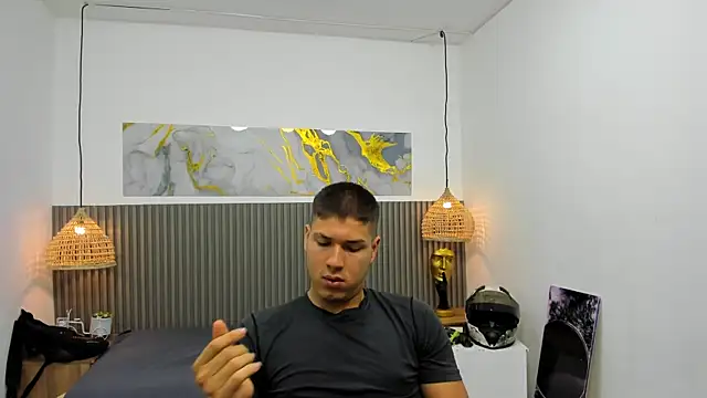 Snapshot of AlessandroFranco chatting on June 2026 01:31:01 PM AlessandroFranco online show from June 2026 01:31:01 PM