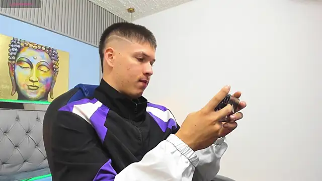 Snapshot of AlessandroFranco chatting on June 2026 01:36:01 PM AlessandroFranco online show from June 2026 01:36:01 PM
