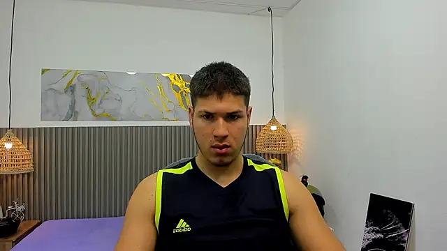 AlessandroFranco online show from July 2026 01:28:01 PM