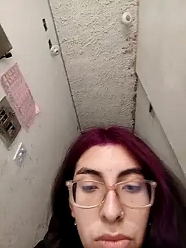 Molly A online show from May 2026 09:52:02 PM
