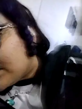 Liily Foxxy online show from April 2026 11:04:02 AM