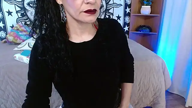  Alexandra Jones online show from July 2026 02:16:01 AM