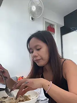 velvetveloura online show from March 2026 05:02:02 AM