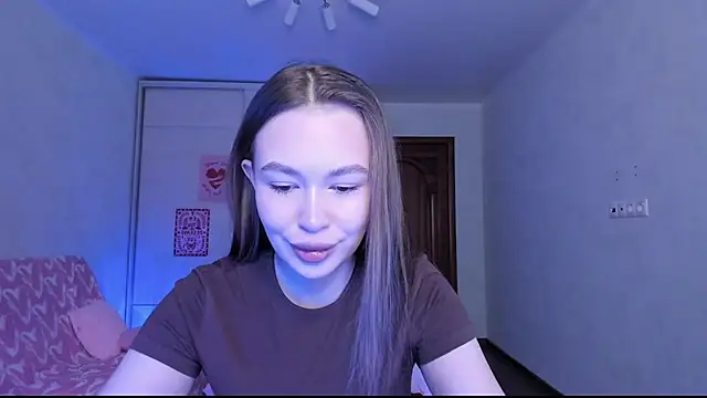 kittiangel00 online show from April 2026 04:19:01 AM