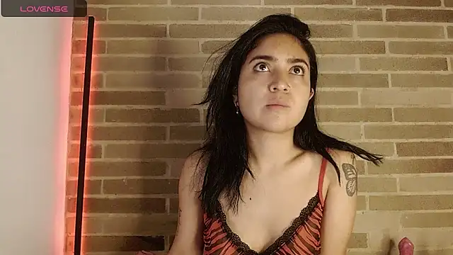 sweet-little online show from May 2026 01:48:02 PM