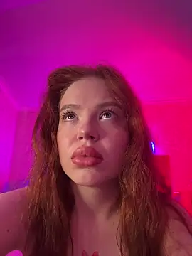 RedheadQueen  online show from April 2026 01:30:01 PM