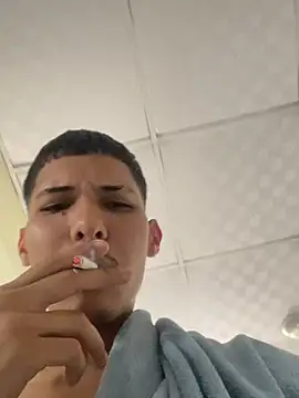 Carlitosd14 online show from March 2026 06:02:02 PM