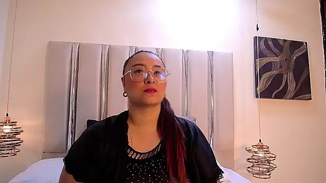 KiaraVelvett  online show from March 2026 02:16:01 AM