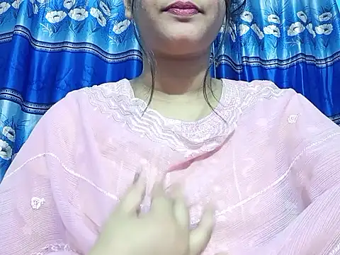 Emma 4433 online show from March 2026 04:34:02 PM