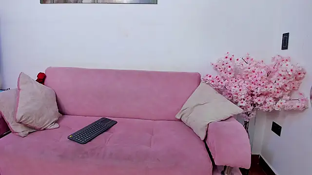 Tamar4 f00x online show from May 2026 01:09:02 PM