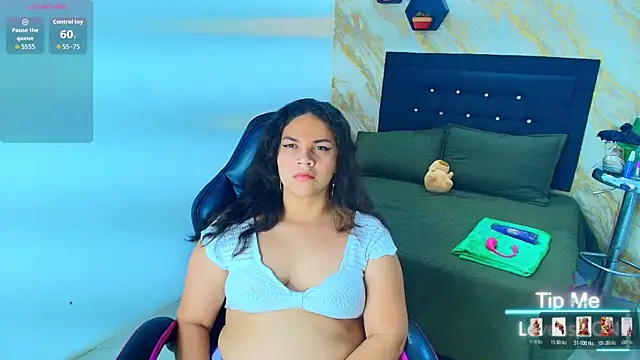 scarlettt  joness online show from April 2026 03:07:02 AM