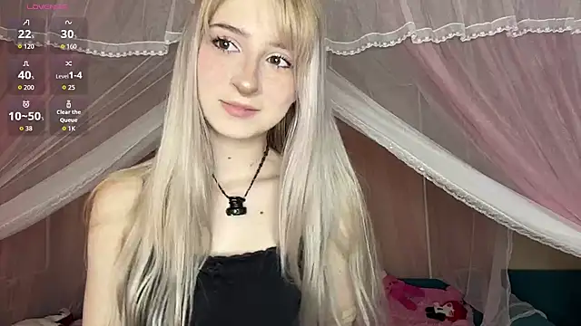 OnlyEva1 online show from May 2026 08:01:01 AM