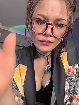 Tallulah Kinky online show from May 2026 04:25:02 PM