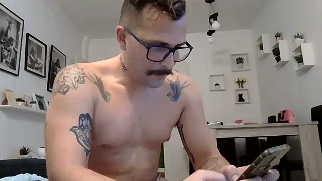 yanick931 online show from May 2026 10:48:01 PM
