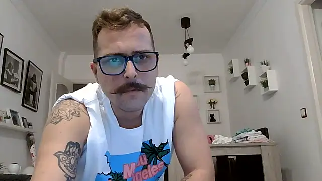 yanick931 online show from May 2026 11:32:02 PM