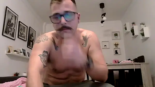 yanick931 online show from May 2026 01:45:01 AM
