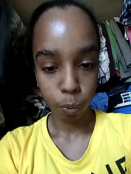 Snapshot of DowncastPet chatting on March 2026 05:19:01 PM DowncastPet online show from March 2026 05:19:01 PM