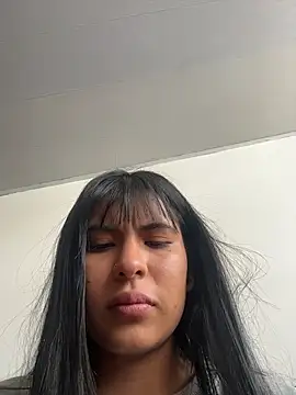 Snapshot of Violettaa_Stone chatting on July 2026 06:06:02 PM Violettaa Stone online show from July 2026 06:06:02 PM