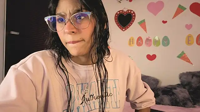 PaulaCutexs online show from April 2026 04:46:01 AM