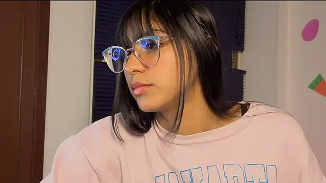 PaulaCutexs online show from April 2026 05:10:01 AM