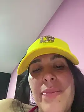 leila moretti online show from May 2026 10:51:02 PM
