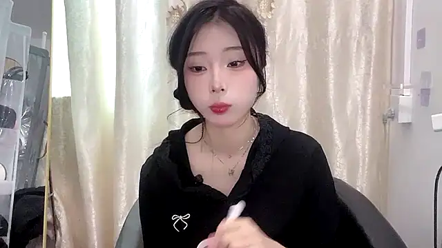 Snapshot of yiyibaby2026 chatting on March 2026 02:16:02 AM yiyibaby2026 online show from March 2026 02:16:02 AM