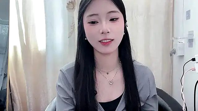 Snapshot of yiyibaby2026 chatting on March 2026 01:44:01 AM yiyibaby2026 online show from March 2026 01:44:01 AM