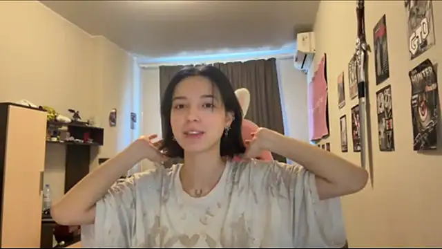 KateMiragee online show from March 2026 09:02:02 AM