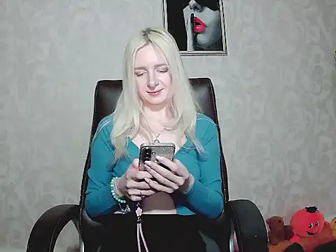 SilkMuseX online show from March 2026 09:34:02 AM