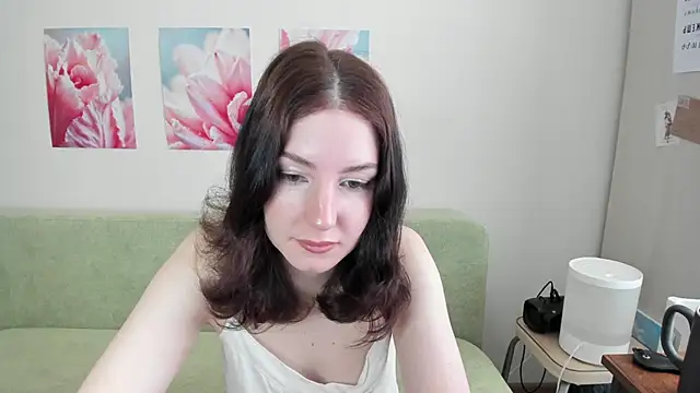 LuminaKiss online show from March 2026 07:37:02 AM