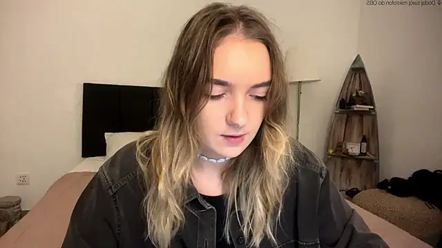 RoxyWet online show from April 2026 01:17:02 PM