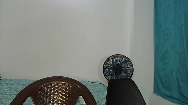 Snapshot of MichellDeLaTorre69 chatting on June 2026 10:41:02 PM MichellDeLaTorre69 online show from June 2026 10:41:02 PM