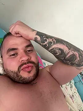 Axel Dominus online show from June 2026 01:33:01 PM