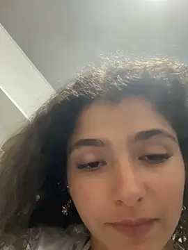 LINDA EF online show from May 2026 03:01:01 AM