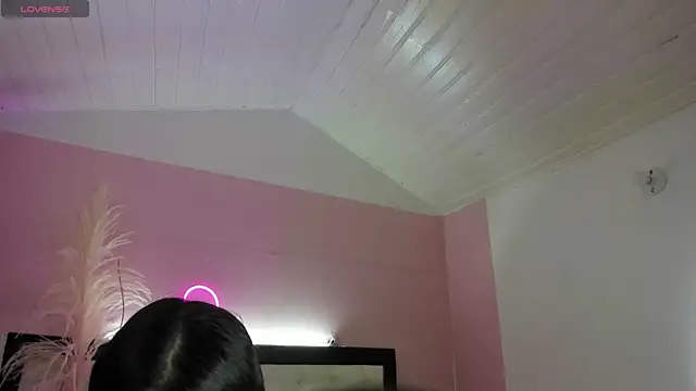 Snapshot of Julieth_Caandy chatting on June 2026 11:36:01 AM Julieth Caandy online show from June 2026 11:36:01 AM