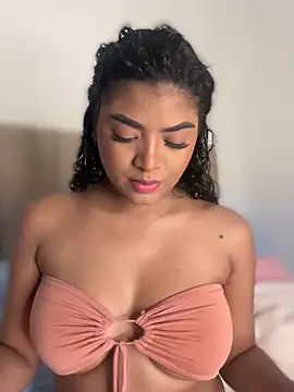 Snapshot of karlymonroe chatting on March 2026 04:33:02 PM karlymonroe online show from March 2026 04:33:02 PM