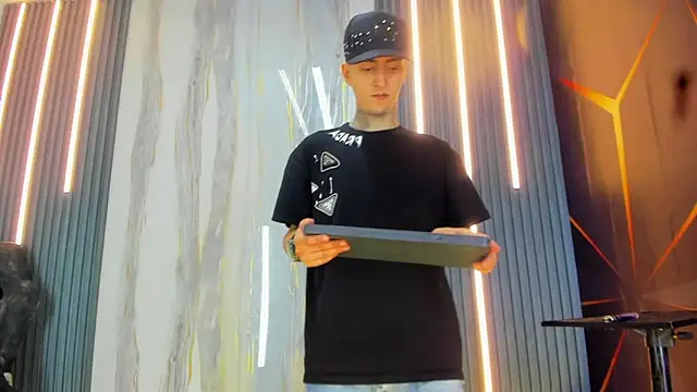 guys hard cock19 online show from March 2026 08:48:02 PM