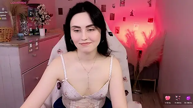 Snapshot of NoraLumi chatting on July 2026 05:44:02 AM NoraLumi online show from July 2026 05:44:02 AM
