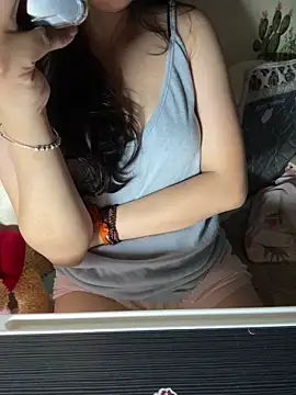 Xiaomee online show from March 2026 04:34:01 PM