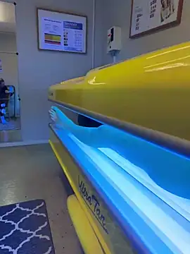 Gimme-more online show from April 2026 07:58:02 PM