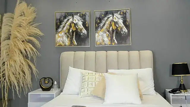 VaniaRouse online show from March 2026 02:28:02 PM